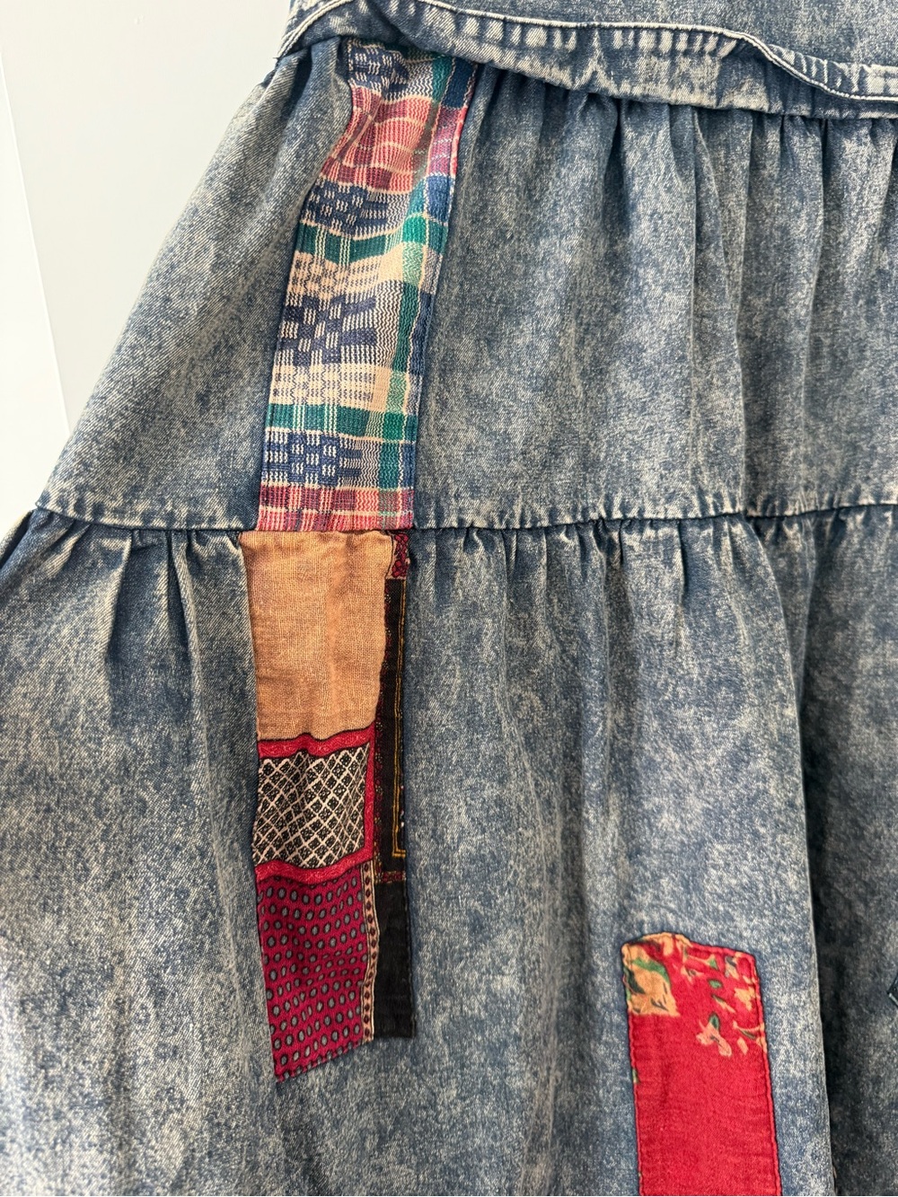 Boho Patchwork Denim Dress Tiered Folk Art Embroidered Sleeveless V Neck Cottage - Picture 4 of 9